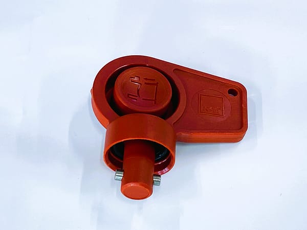 8000-5017K Isolator Key - Mecalac