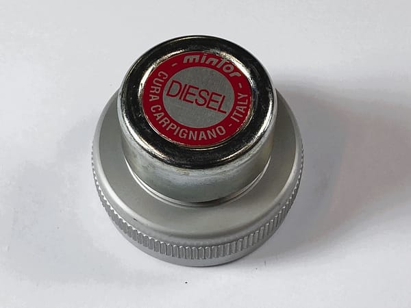 HT6023 Fuel Cap - Slanetrac