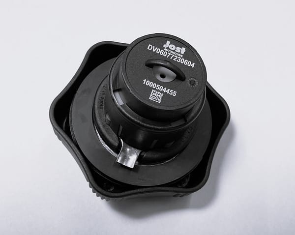 1000504455 Fuel Cap (DW) - Wacker (1)